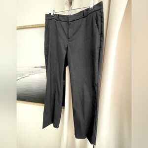 Banana Republic cropped 4P Pin Striped Pants.